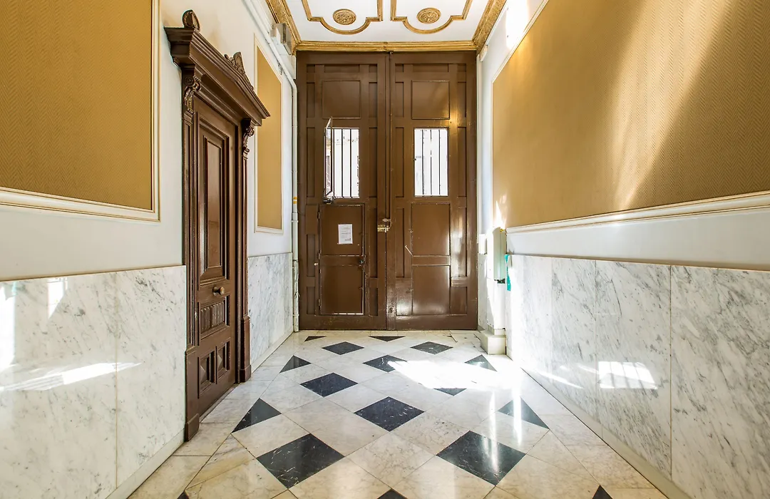 El Born Guest House By Casa Consell-1